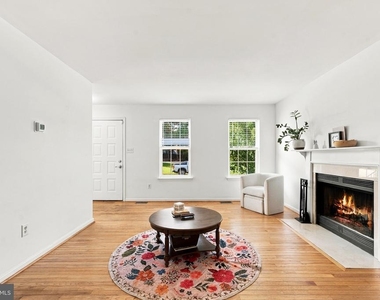 22208 Oriole Drive - Photo Thumbnail 6