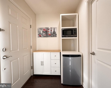 9808 Wood Glen Terrace - Photo Thumbnail 7