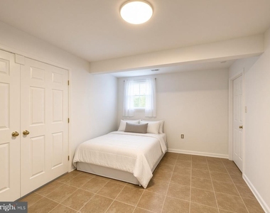 3119 Applegate Terrace - Photo Thumbnail 7