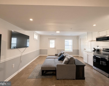 3119 Applegate Terrace - Photo Thumbnail 6