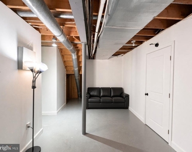 3119 Applegate Terrace - Photo Thumbnail 10