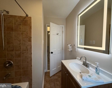 2208 Vermont Avenue - Photo Thumbnail 7