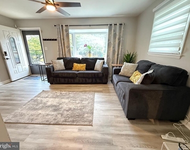 2208 Vermont Avenue - Photo Thumbnail 3