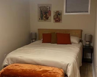2208 Vermont Avenue - Photo Thumbnail 29