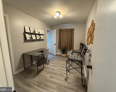 2208 Vermont Avenue - Photo Thumbnail 8