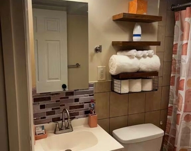 2208 Vermont Avenue - Photo Thumbnail 28