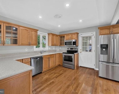 13124 Greenmount - Photo Thumbnail 8
