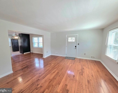 12966 Claxton Drive - Photo Thumbnail 12