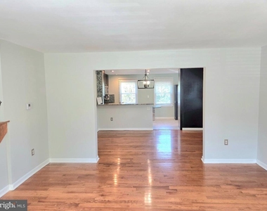 12966 Claxton Drive - Photo Thumbnail 11