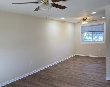 5208 Edgewood Road - Photo Thumbnail 16