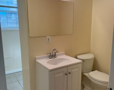 5208 Edgewood Road - Photo Thumbnail 2