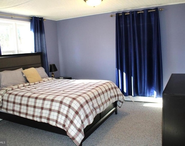 403 Careybrook Lane - Photo Thumbnail 36