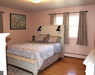 403 Careybrook Lane - Photo Thumbnail 23