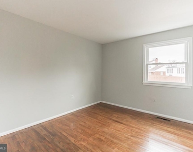 12814 Whiteholm Drive - Photo Thumbnail 10