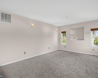 12014 Crestwood Avenue S - Photo Thumbnail 8
