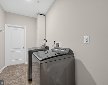 12014 Crestwood Avenue S - Photo Thumbnail 17