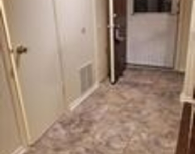 14638 Wexhall Terrace - Photo Thumbnail 2