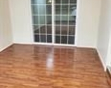 14638 Wexhall Terrace - Photo Thumbnail 4