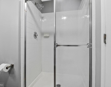 12217 Pissaro Drive - Photo Thumbnail 32