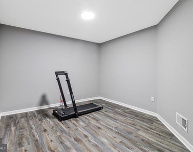12217 Pissaro Drive - Photo Thumbnail 30