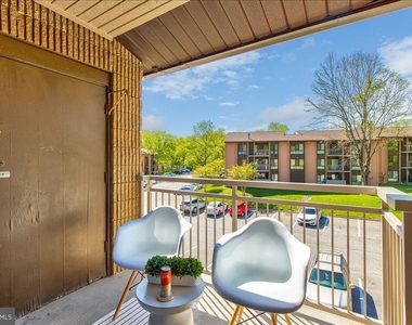 5915 Tamar Drive - Photo Thumbnail 8