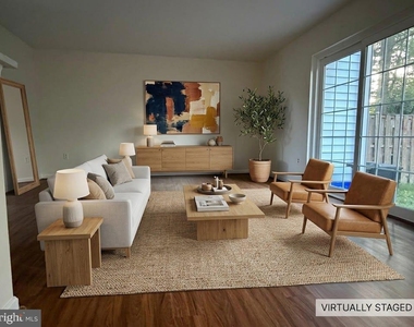 8578 Harvest View Court - Photo Thumbnail 16