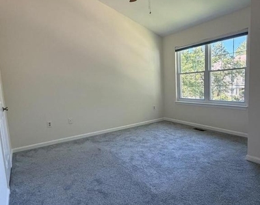 8578 Harvest View Court - Photo Thumbnail 5
