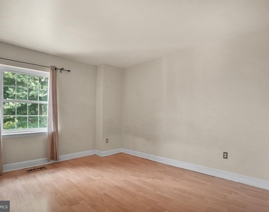 9695 Hitching Post Lane - Photo Thumbnail 15