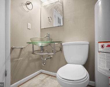9695 Hitching Post Lane - Photo Thumbnail 21
