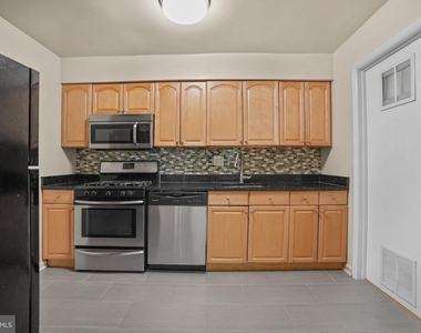 9695 Hitching Post Lane - Photo Thumbnail 7