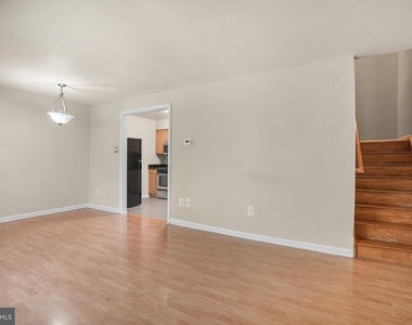 9695 Hitching Post Lane - Photo Thumbnail 1