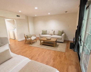 8579 Harvest View Court - Photo Thumbnail 11