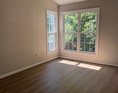9104 Emersons Reach - Photo Thumbnail 8