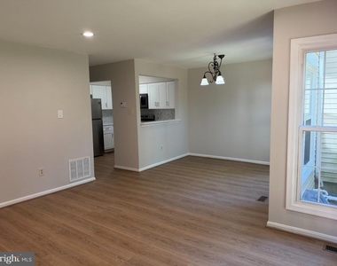 9104 Emersons Reach - Photo Thumbnail 4