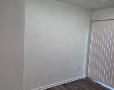 7266 Maidstone Place - Photo Thumbnail 13