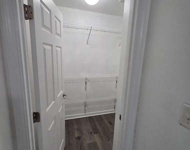 7266 Maidstone Place - Photo Thumbnail 18