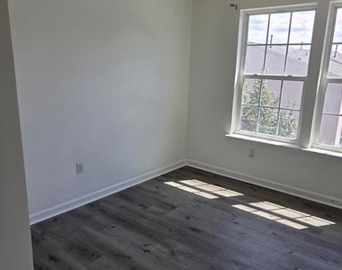 7266 Maidstone Place - Photo Thumbnail 24