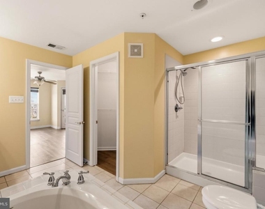 1824 Wheyfield Drive - Photo Thumbnail 16
