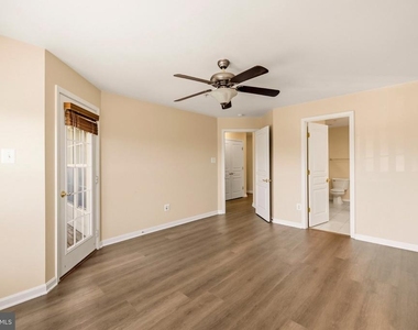 1824 Wheyfield Drive - Photo Thumbnail 12