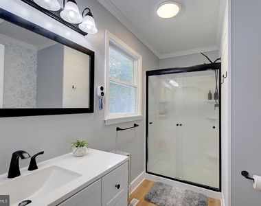 5822 Long Beach Drive - Photo Thumbnail 22