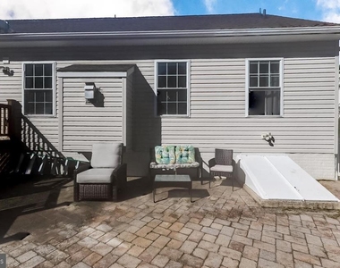 1339 Nautical Circle - Photo Thumbnail 45