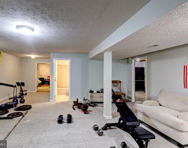 1339 Nautical Circle - Photo Thumbnail 19