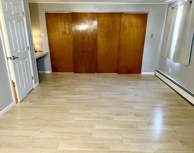 7008 Railway Avenue - Photo Thumbnail 13