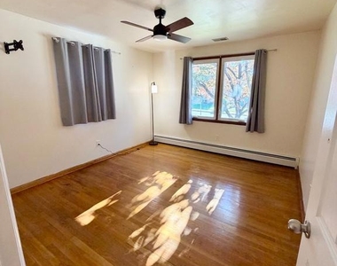 7008 Railway Avenue - Photo Thumbnail 8