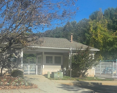 9823 Sherwood Farm Road - Photo Thumbnail 43