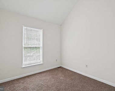 9823 Sherwood Farm Road - Photo Thumbnail 24