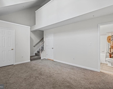 9823 Sherwood Farm Road - Photo Thumbnail 29