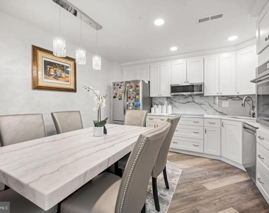 4268 Maple Path Circle - Photo Thumbnail 7