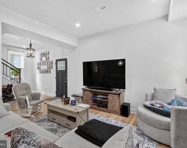 4505 Maine Avenue - Photo Thumbnail 3