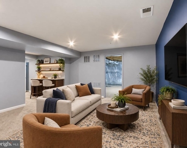 807 Boxwood Drive - Photo Thumbnail 36